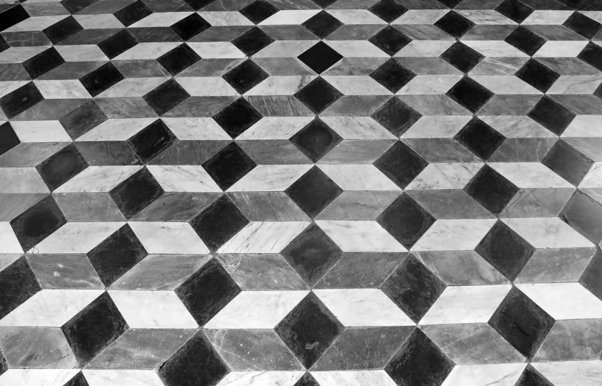 pavimento de blanco y negro en forma relieve